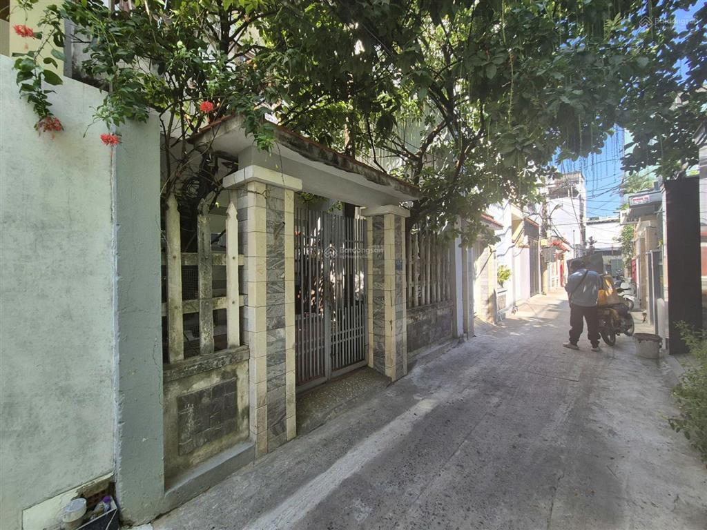 Bán nhà 3 tầng kiệt ô tô khu quân đội công chức ở đường duy tân  diện tích đất 70m2
