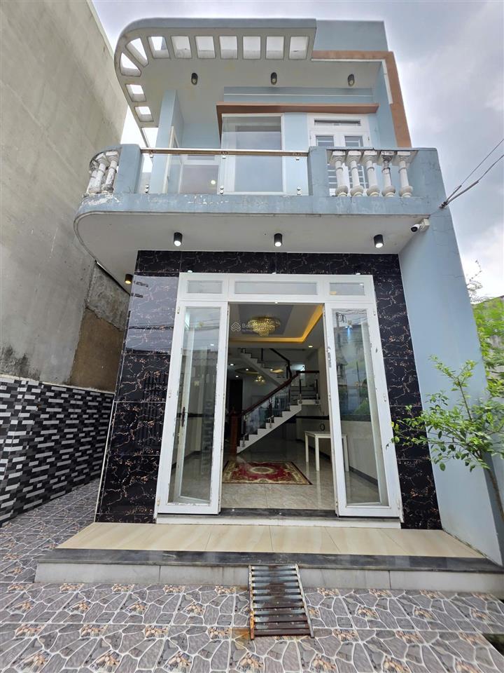Bán nhà 1 trệt 1 lầu, nhà 2 mặt thoáng giá 3,95 tỷ tl, gần go, phường đông hòa, thành phố dĩ an