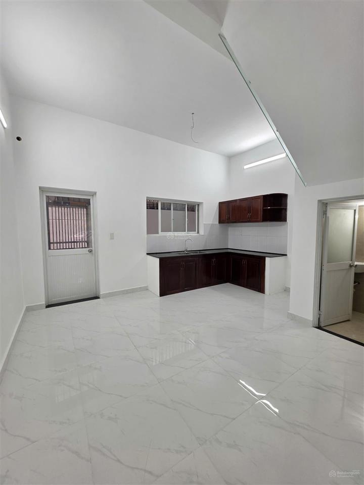 Cho thuê nhà khu dân cư champaca garden khép kín có bảo vệ 24/24, phường đông hòa, thành phố dĩ an