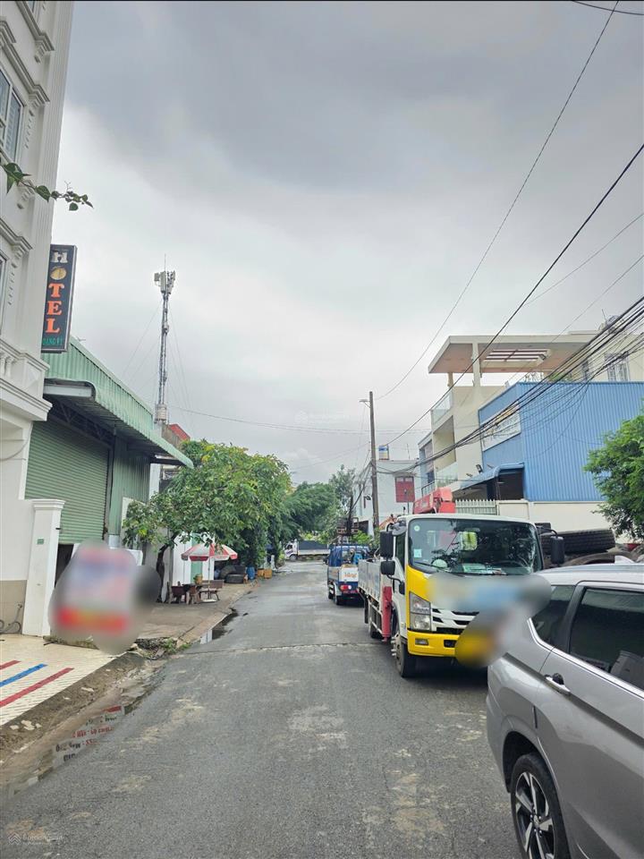 Bán đất ngang 10m quá rẻ, đất thông ra đường đt 743a và vành đai 3 chỉ 100m tp. dĩ an cũ