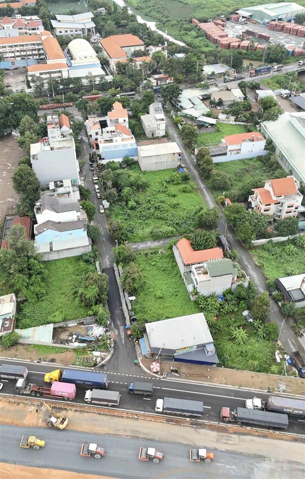Bán đất ngang 10m quá rẻ, đất thông ra đường đt 743a và vành đai 3 chỉ 100m tp. dĩ an cũ