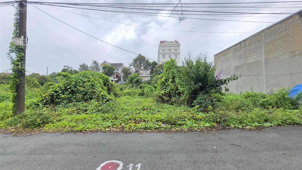 Bán đất ngang 10m quá rẻ, đất thông ra đường đt 743a và vành đai 3 chỉ 100m tp. dĩ an cũ