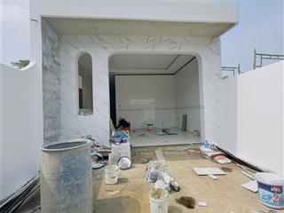 1.150 tỷ nhà mới xây 125 m2 sổ hồng hoàn công sát kcn tân đức ( 5x25)