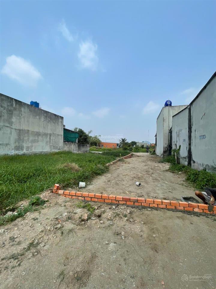 1,150 tỷ! chính chủ đất sát chợ chiều đức hòa 5x24m, sổ riêng, dân đông đúc