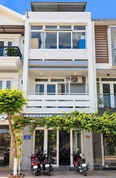 Cho thuê phòng nằm ngay trung tâm thành phố nha trang, đầy đủ tiện nghi, cách ga nha trang 100m