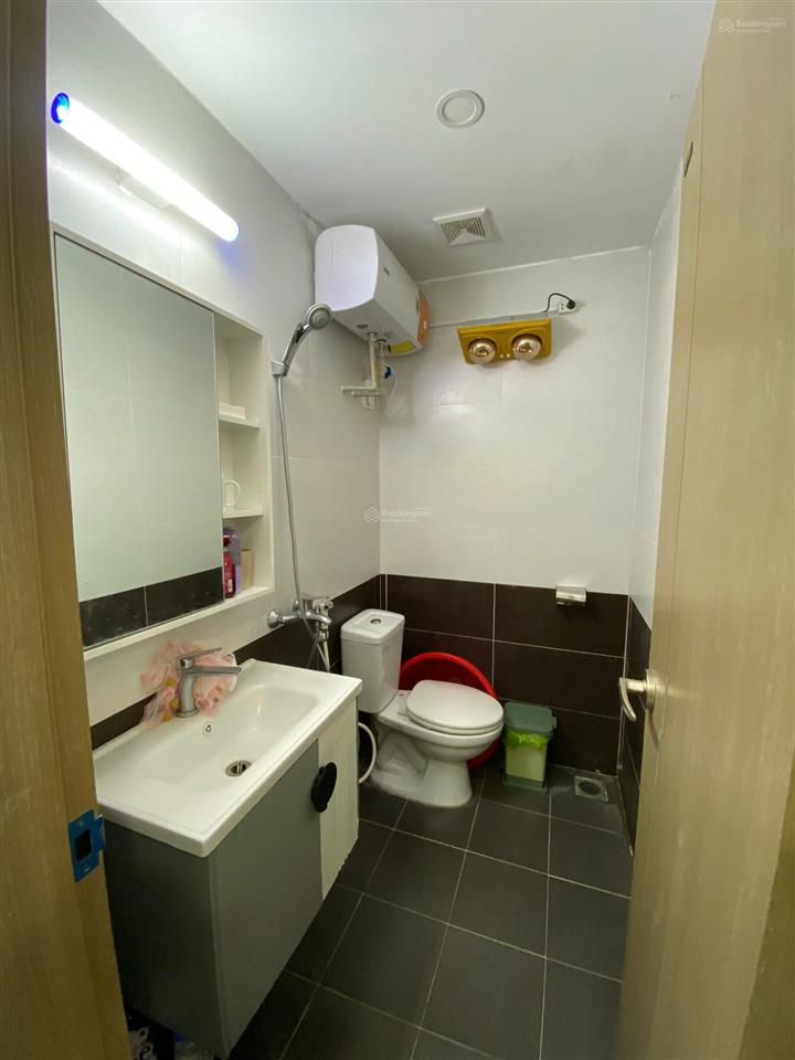 Cho thuê căn hộ cc 2 ngủ, 2wc chỉ 8tr/th(đã bao hết phí) tại hoàng huy đổng quốc bình, lạch tray