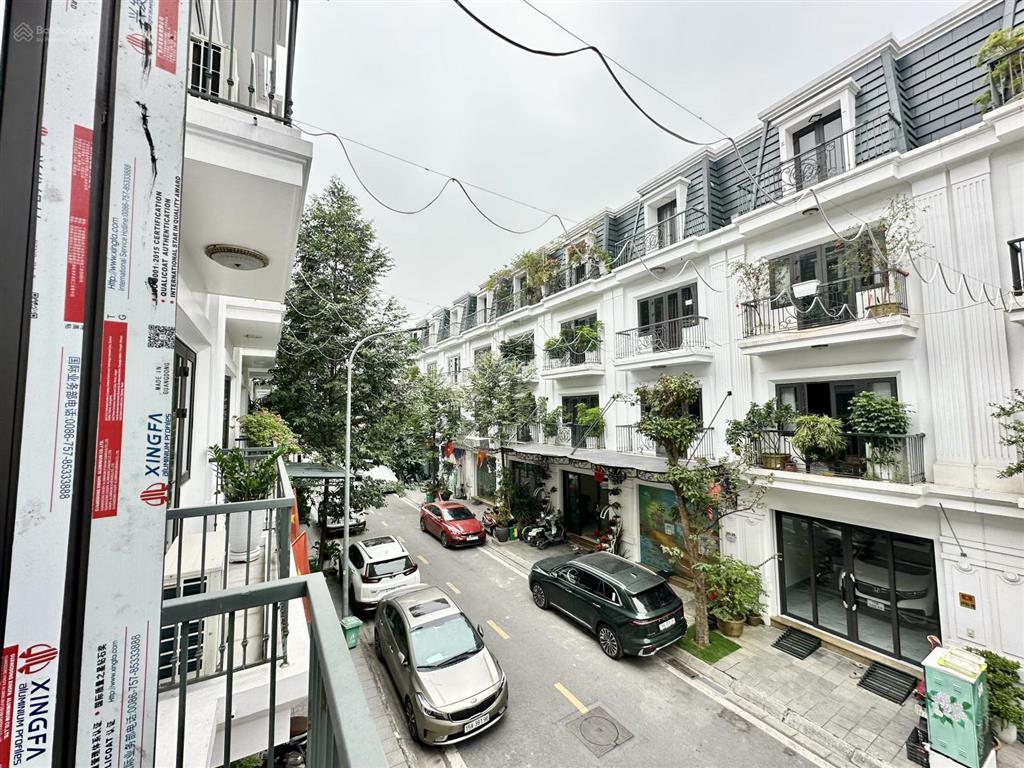 Chính chủ cần tiền bán căn hàng hiếm ở khu việt phát vĩnh niệm, sổ đỏ sang tay.  0987 364 ***