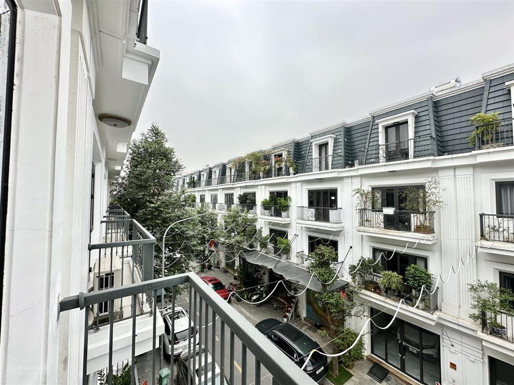 Chính chủ cần tiền bán căn hàng hiếm ở khu việt phát vĩnh niệm, sổ đỏ sang tay.  0987 364 ***