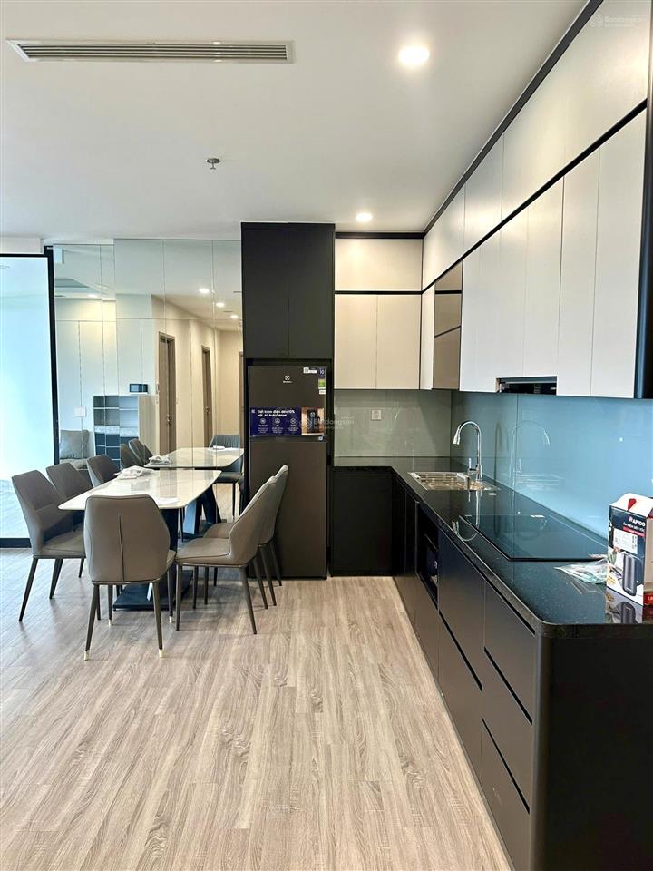 Cho thuê 3pn2wc sân vườn 126m² sử dụng tại tòa sky forest