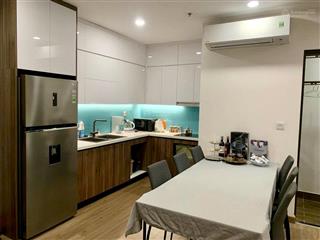Bán căn 68m2 oasis, tầng trung, view đảo, giá tốt