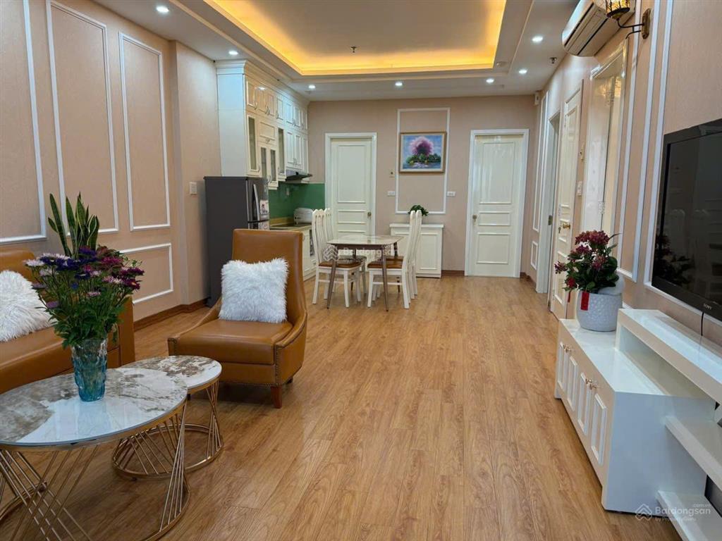 Cho thuê căn hộ cao cấp tại td plaza  vị trí siêu trung tâm, đầy đủ tiện ích