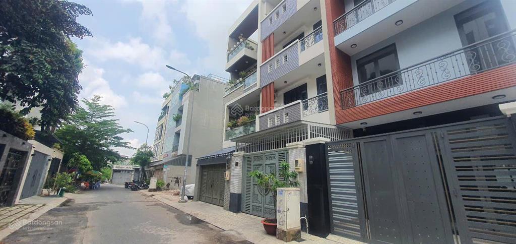 Bán 187m2, shr, xd 1 hầm, 1 trệt 3 lầu, đối diện đầm sen, khu dân trí cao