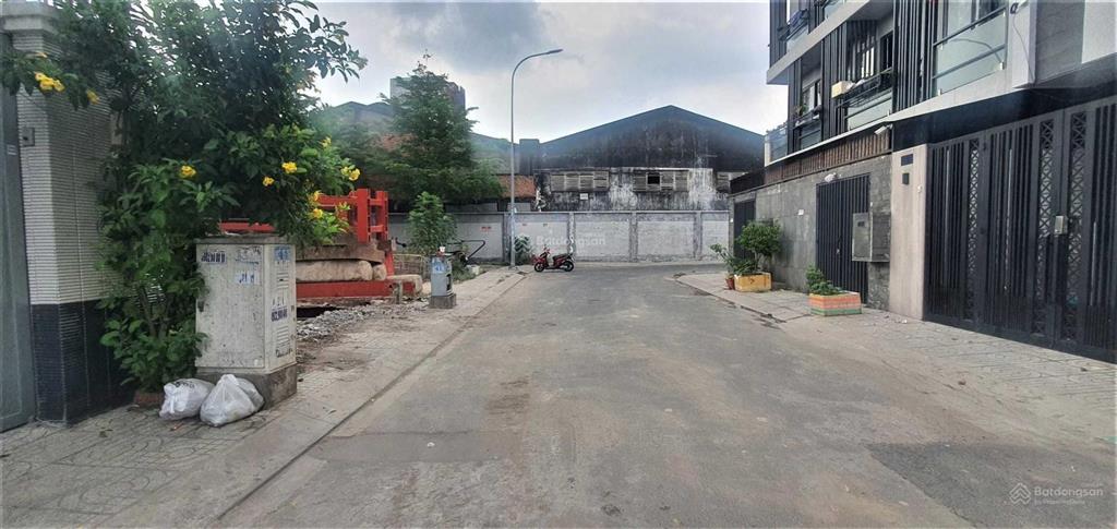 Bán 187m2, shr, xd 1 hầm, 1 trệt 3 lầu, đối diện đầm sen, khu dân trí cao