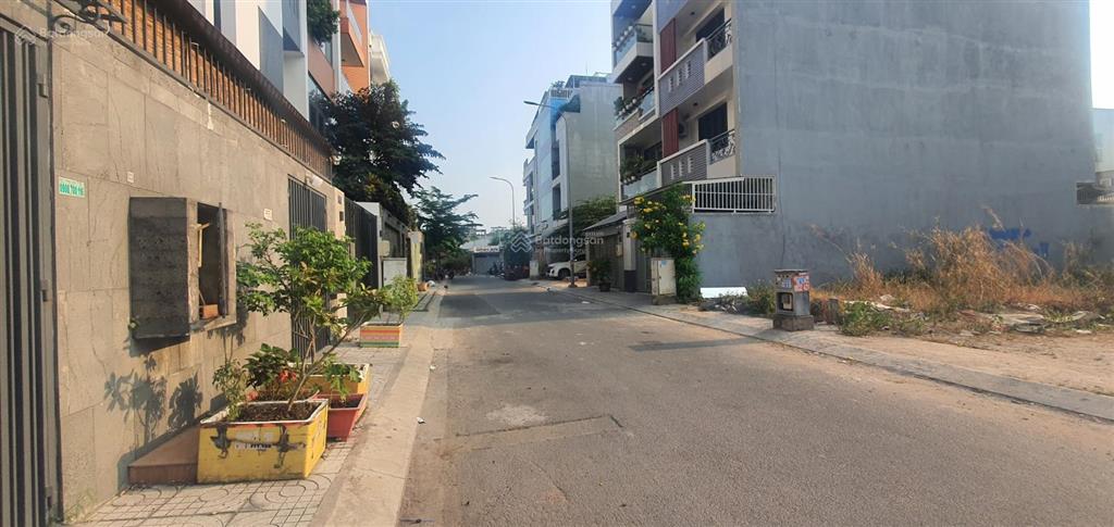 Bán 187m2, shr, xd 1 hầm, 1 trệt 3 lầu, đối diện đầm sen, khu dân trí cao