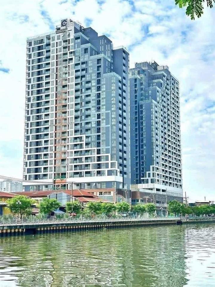 Bán căn hộ daqua, view quận 1, hướng đông, 4,8 tỷ all in, 68,77m2, 2pn, 2wc, cam kết giá thật.