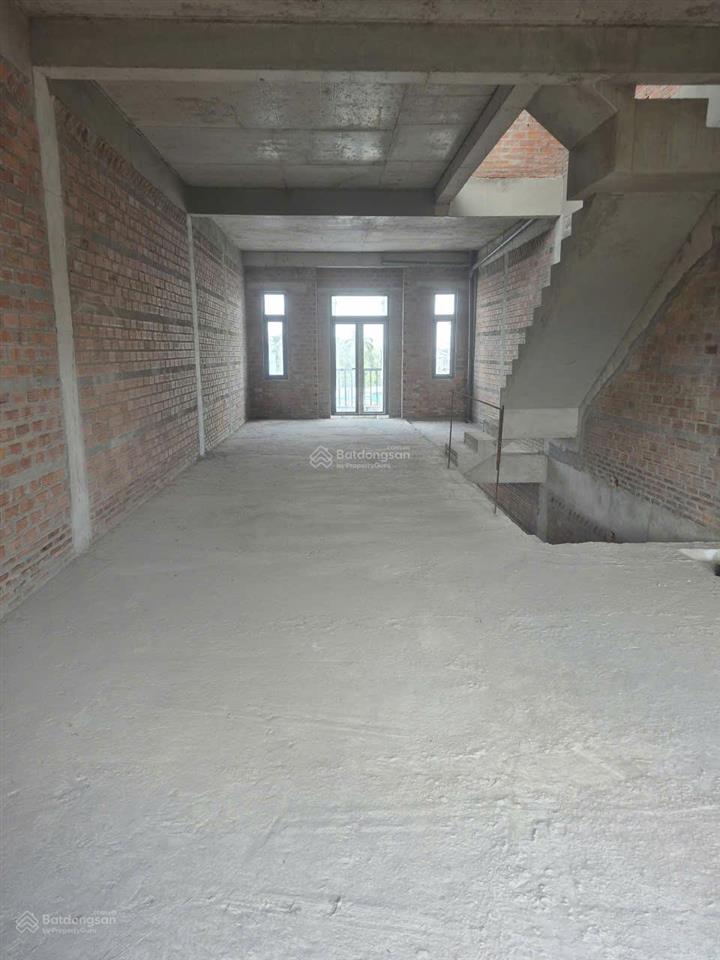 Chính chủ bán nhanh nhà phố 4 tầng trung tâm tân trụ vỉa hè 11m, chỉ 5.4tỷ