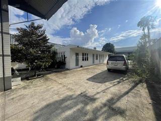 Kho mặt tiền đt748. dt 1200 m2 kho 500 m2