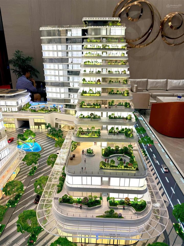 Bán shophouse tại triton crown hồ bán nguyệt phú mỹ hưng, căn góc 2 mặt tiền, 206m2 0906 328 ***