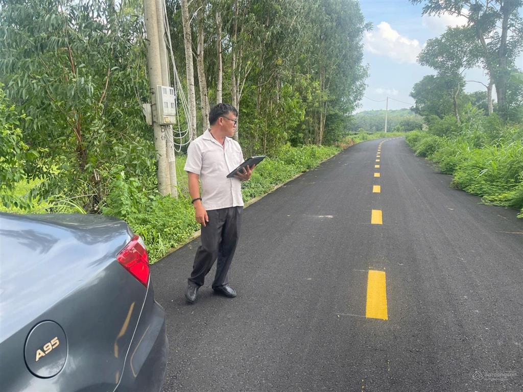 Bán đất chính chủ xã đất đỏ, tp.hcm view hồ đá bàng, phân lô dễ dàng