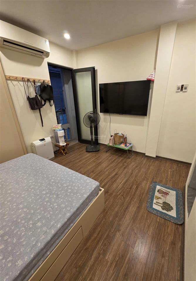 Bán nhà riêng 24,2m2  3 tầng  2 p. ngủ  1 p. bếp  1p. khách