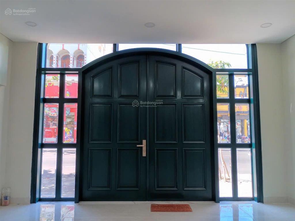 Bán nhà mặt tiền 139 thủ khoa huân, phú thủy, phan thiết 90.2m2, 4 tầng thang máy 9pn