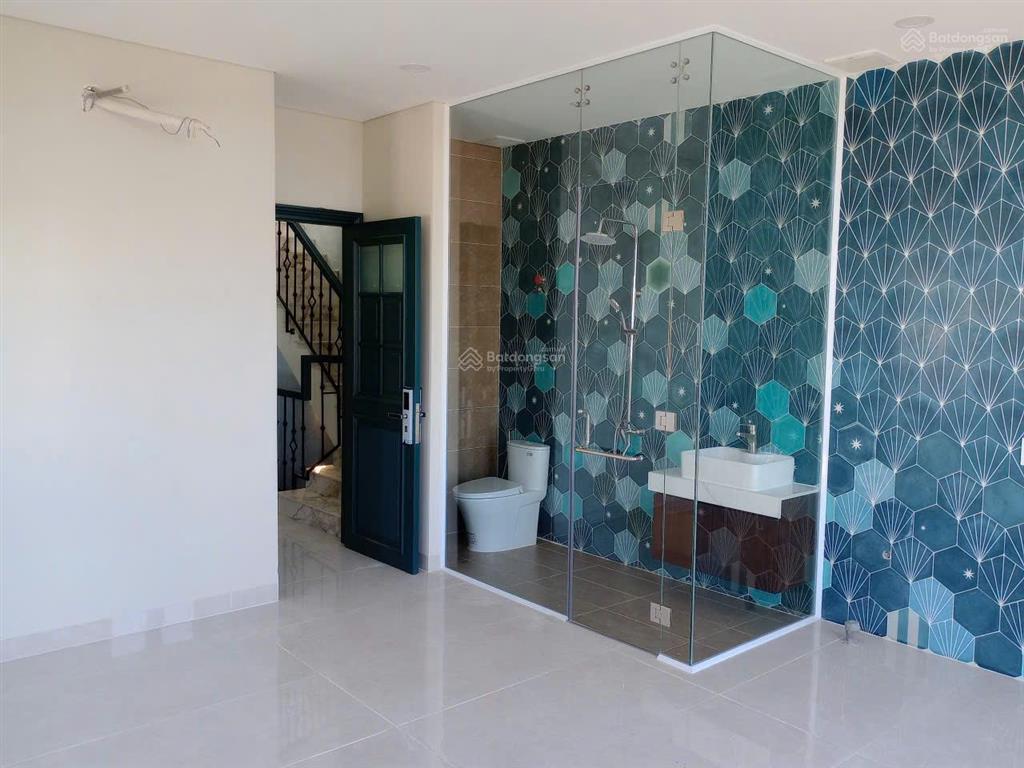 Bán nhà mặt tiền 139 thủ khoa huân, phú thủy, phan thiết 90.2m2, 4 tầng thang máy 9pn