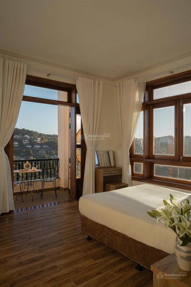 Bán căn villa góc 2 mt đặng thái thân, p. 3, đà lạt, 311.4m2, 12 phòng đang cho thuê 75tr/tháng