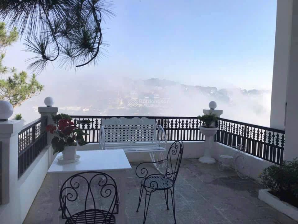 Bán căn villa góc 2 mt đặng thái thân, p. 3, đà lạt, 311.4m2, 12 phòng đang cho thuê 75tr/tháng