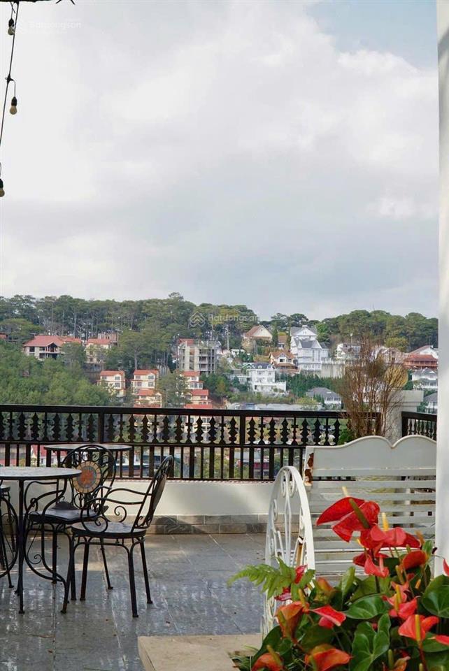 Bán căn villa góc 2 mt đặng thái thân, p. 3, đà lạt, 311.4m2, 12 phòng đang cho thuê 75tr/tháng
