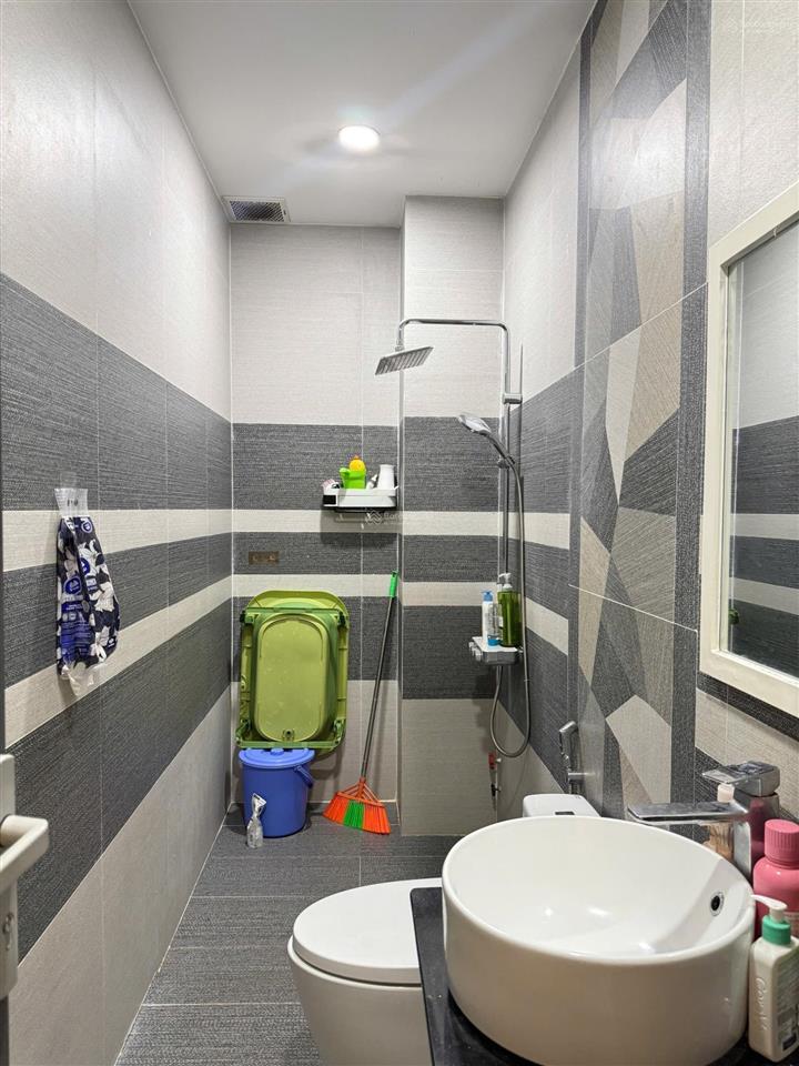 Bán nhà đường hoàng bích sơn, phường phú thủy, 1 trệt 1 lầu, 4 phòng ngủ, 100m2