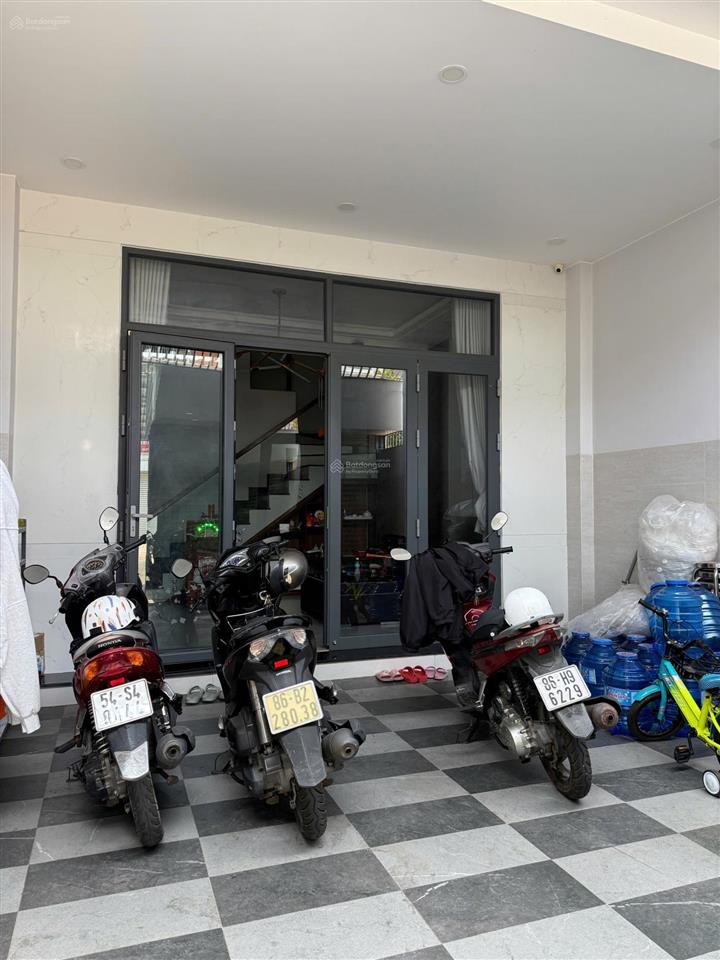 Bán nhà đường hoàng bích sơn, phường phú thủy, 1 trệt 1 lầu, 4 phòng ngủ, 100m2