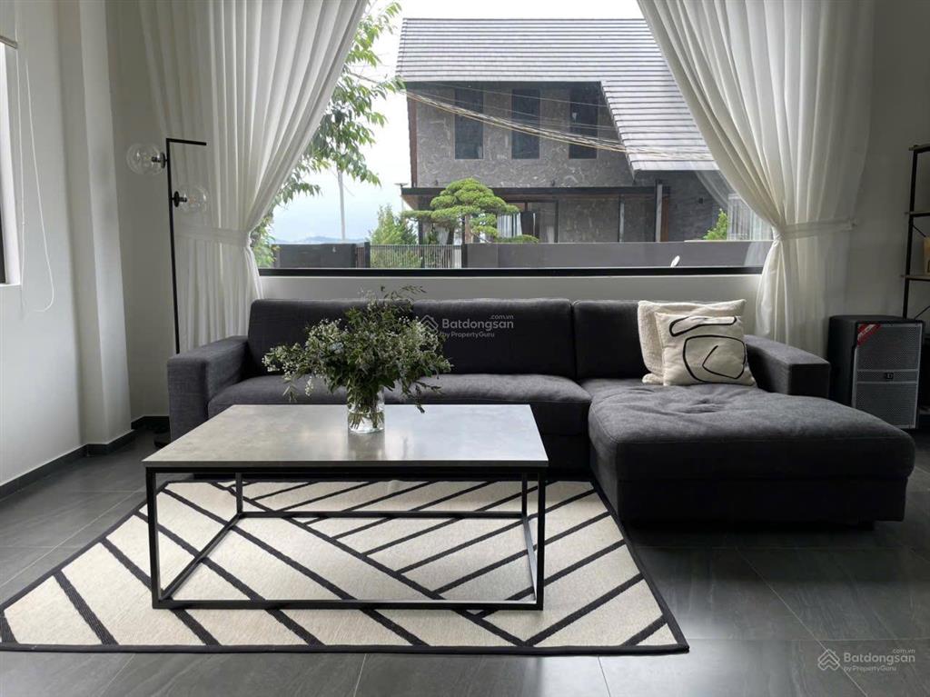 Bán nhà villa nam hồ 1 trệt 1 lầu áp mái  xuân trường  đà lạt 191m² ngang 12.23m giá 13,5 tỷ