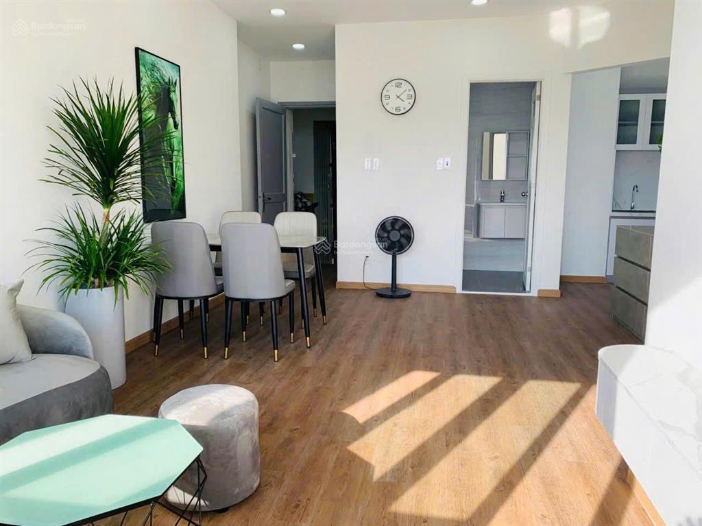 Bán căn hộ chung cư 2pn 155 nguyễn chí thanh phường an đông, xem nhà gọi cô như mai 0914 240 ***