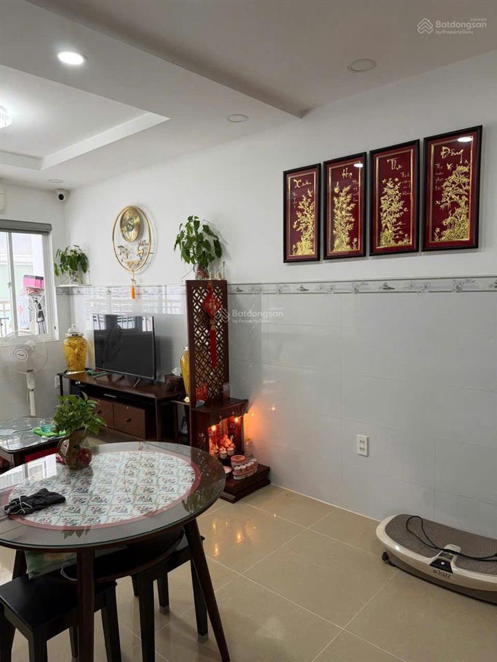 Bán căn hộ góc cc 155 nguyễn chí thanh sổ hồng lâu dài giá 4,35 tỷ