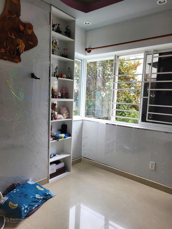 Bán căn góc cc 155 nguyễn chí thanh giá chỉ 4,350 tỷ có sổ hồng, nhận nhà ngay