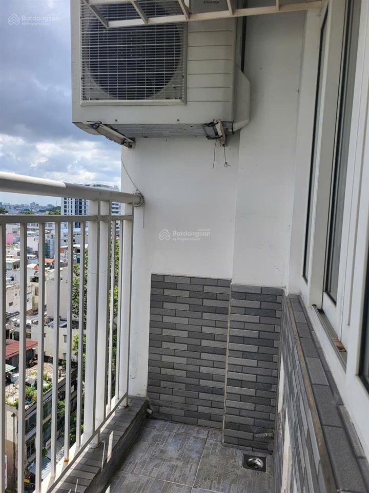 Cho thuê căn góc lô a lầu 11.7 cc 155 nguyễn chí thanh 12 triệu/tháng