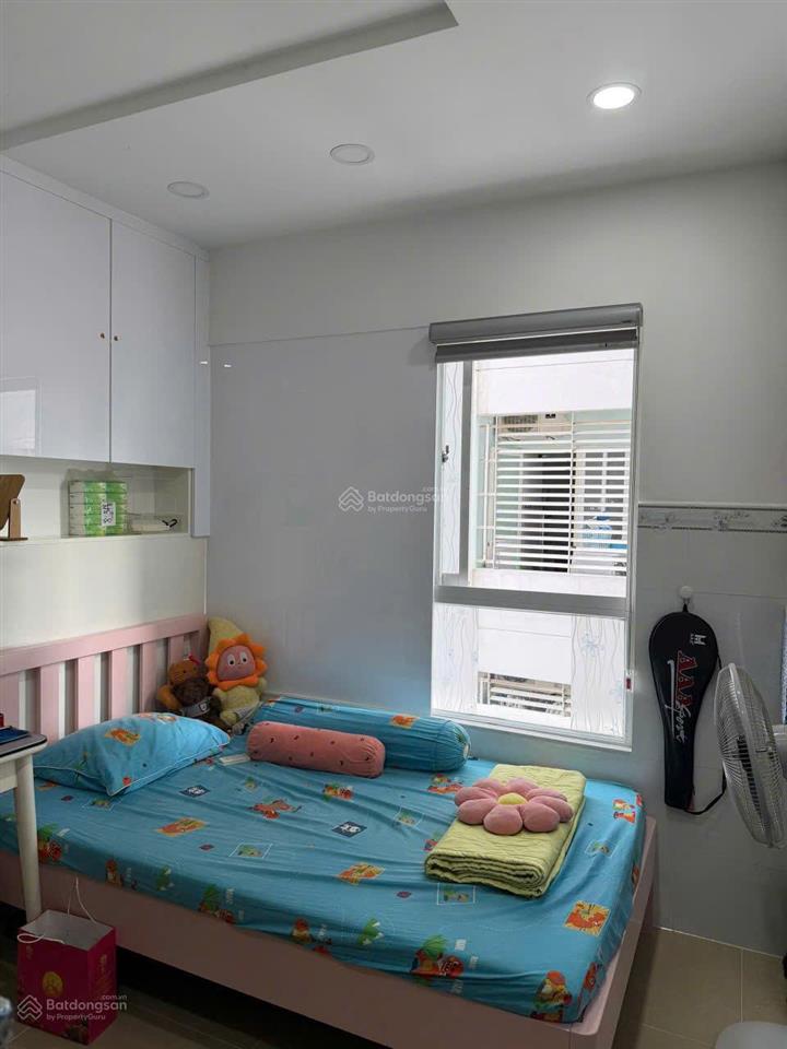 Bán căn góc cc 155 nguyễn chí thanh 60,4m2 2pn giá 4,35 tỷ căn góc lô a lầu 8.3