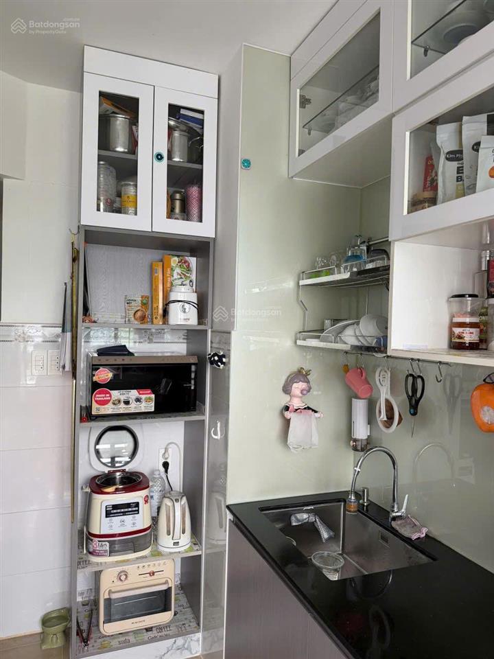 Bán căn góc cc 155 nguyễn chí thanh 60,4m2 2pn giá 4,35 tỷ căn góc lô a lầu 8.3