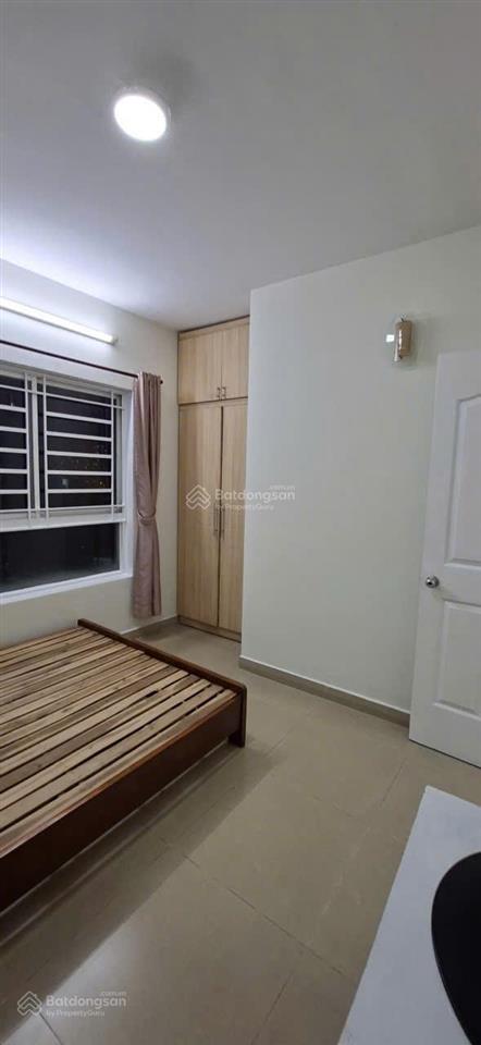 Cho thuê căn góc cc 155 nguyễn chí thanh 11 triệu/tháng lô a lầu 16.7, căn góc 62m2