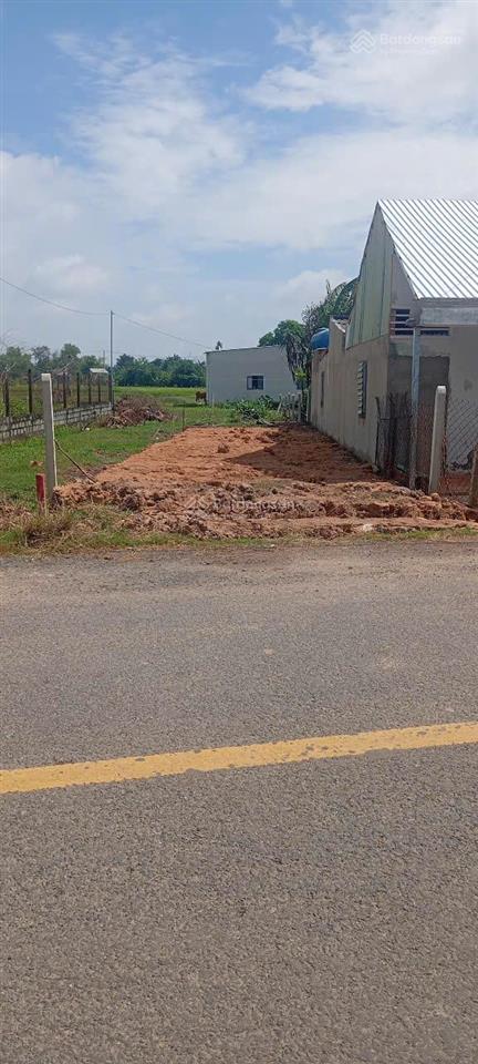 Bán đất mt nhựa kênh 3 hòa khánh cách ql n2 300m