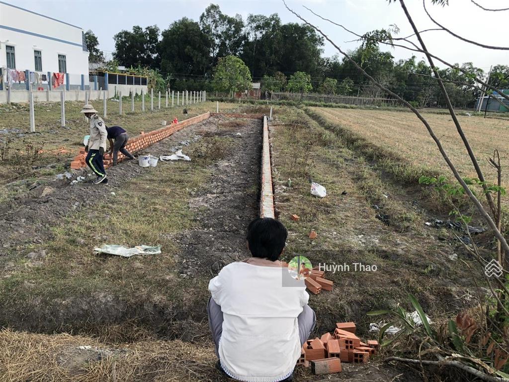 Đất 1 sẹc nhựa số 2 bình lợi hòa khánh giá 750tr  thổ  sổ riêng