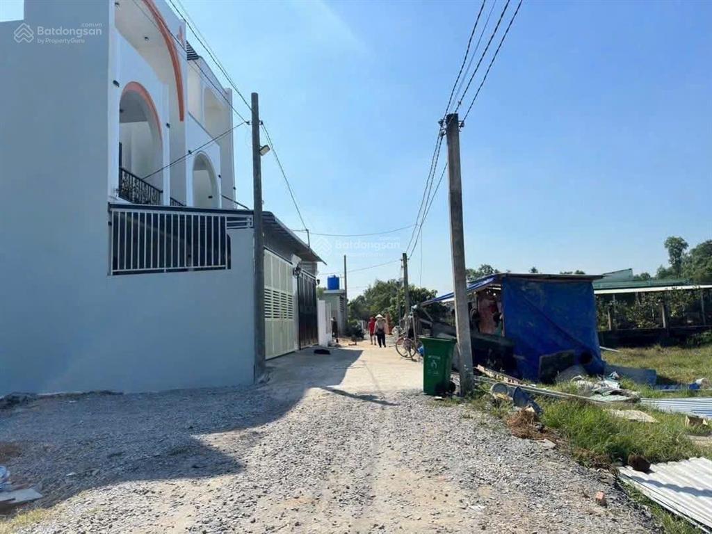 Đất trung tâm đức hòa 5x35m thổ cư sổ hồng công chứng liền