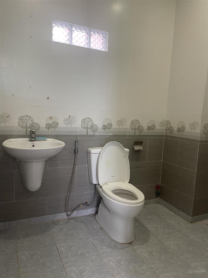 Chỉ 12,2 tỷ. bán căn nhà mt đường số 22, ngay trường quốc tế uts. diện tích 7x19,5m, 2 tầng.