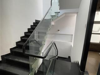 Kẹt tiền giảm sâu, bán nhà đường số trong khu dân cư bình hưng. dt  4x24m xây 3 lầu. giá 9,7tỷ