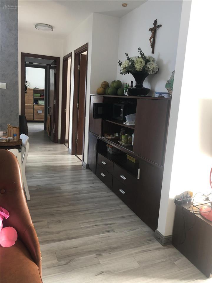 Chính chủ thật bán căn hộ dpn 141m2 4pn 2wc, nhà đã sửa lại toàn bộ từ 3pn thành 4pn đẹp như hình