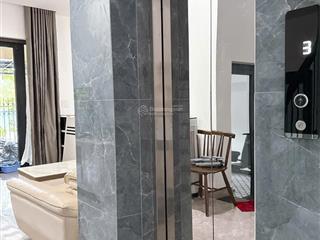 Chỉ có duy nhất 1 căn villa  6 phòng homestay rất mới & tuyệt đẹp the manor crown vừa ở và có tiền