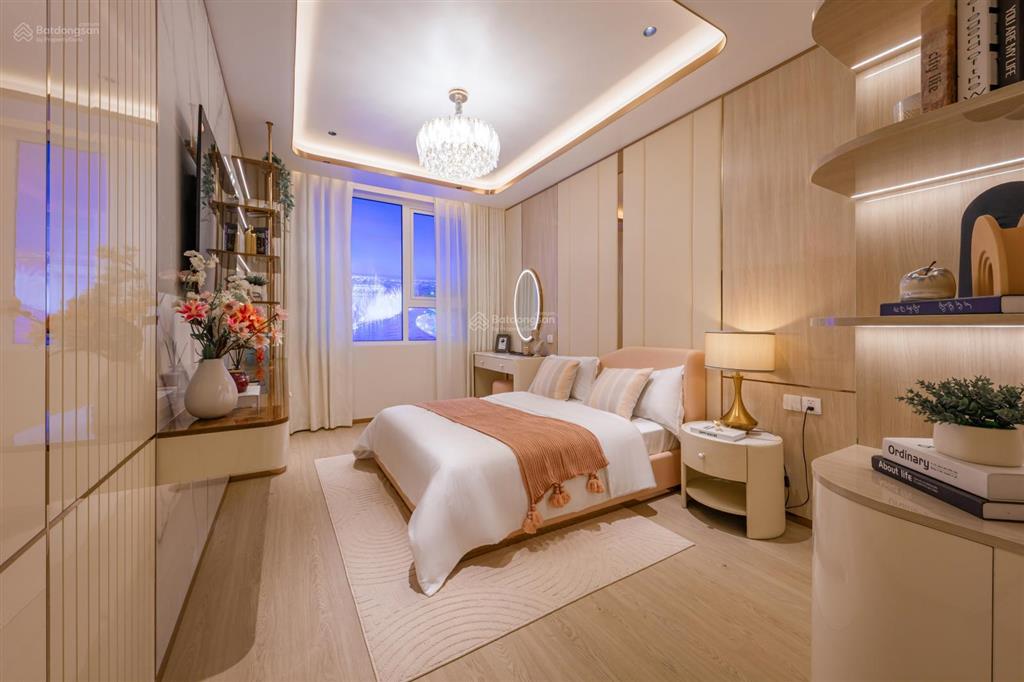 Căn hộ diamond sky vạn phúc city tầng 18 view siêu đẹp, tt 15% ký hđ, pttt 2.5%/tháng, ck 9.5%