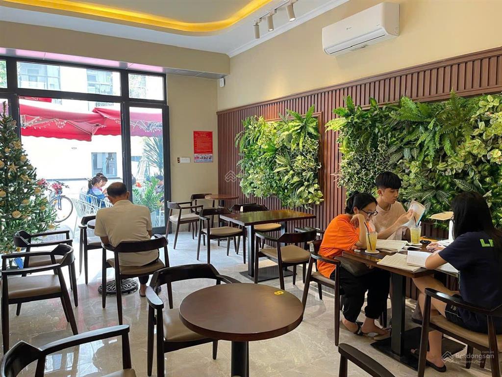 Bán nhà phố vinhomes grand park đang cho thuê 70 triệu/ tháng, full nội thất luxury giá 29 tỷ