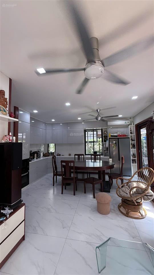 Biệt thự cao cấp valora fuji siêu vip  kế bên global city tp.thủ đức  giá chỉ 25.5 tỷ