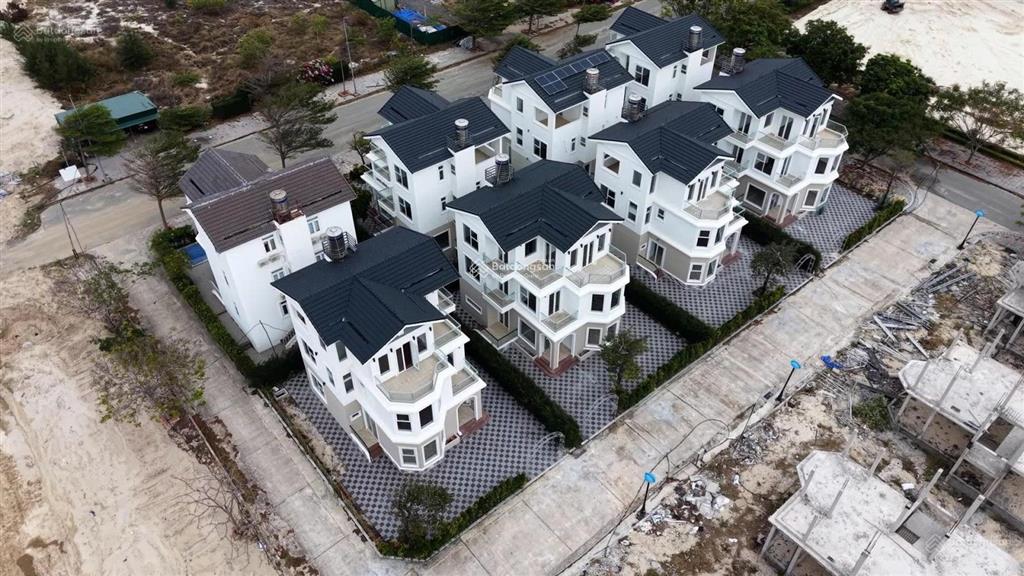 Duy nhất căn biệt thự đơn lập 320 m2, tại bhdi bãi dài, cam ranh, sở hữu lâu dài  0353 346 ***.